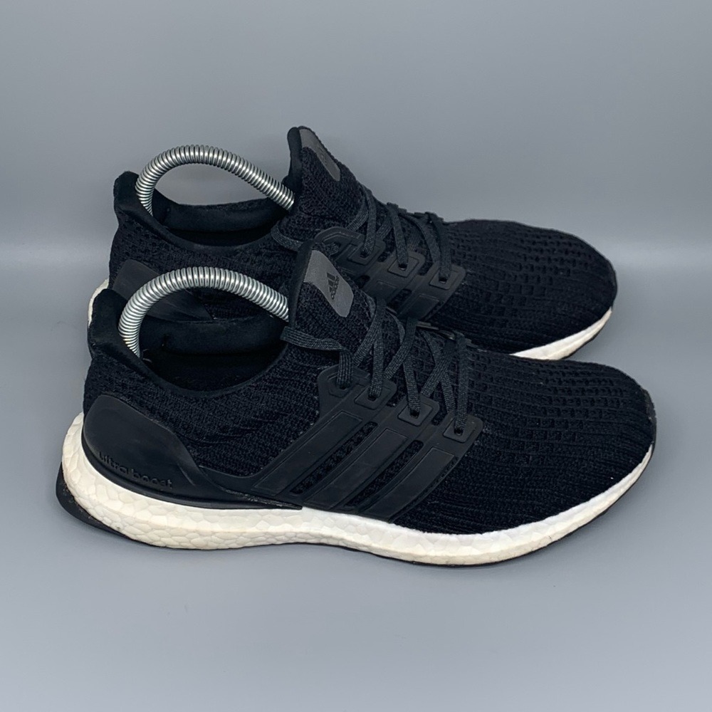 Adidas UltraBoost 4.0 Core Black  Running Shoes BB6149‎ Womens Sz 7.5